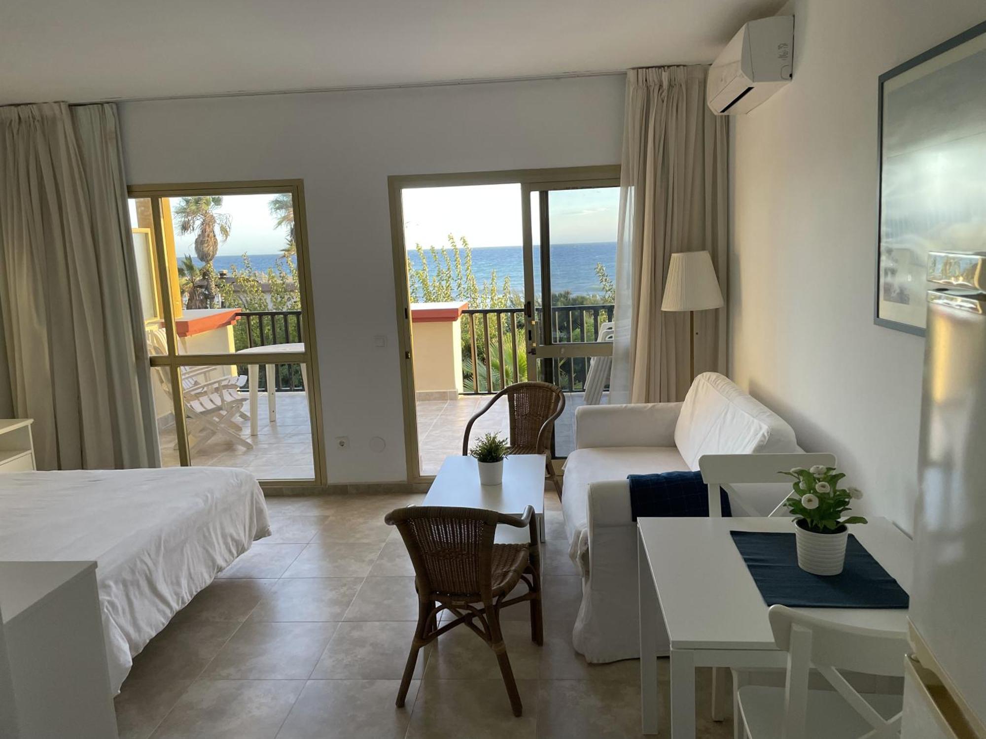 Estudio Con Insuperables Vistas Al Mar: Aparcamiento Apartamento