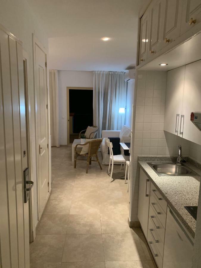 Estudio Con Insuperables Vistas Al Mar: Aparcamiento Lejlighed Marbella