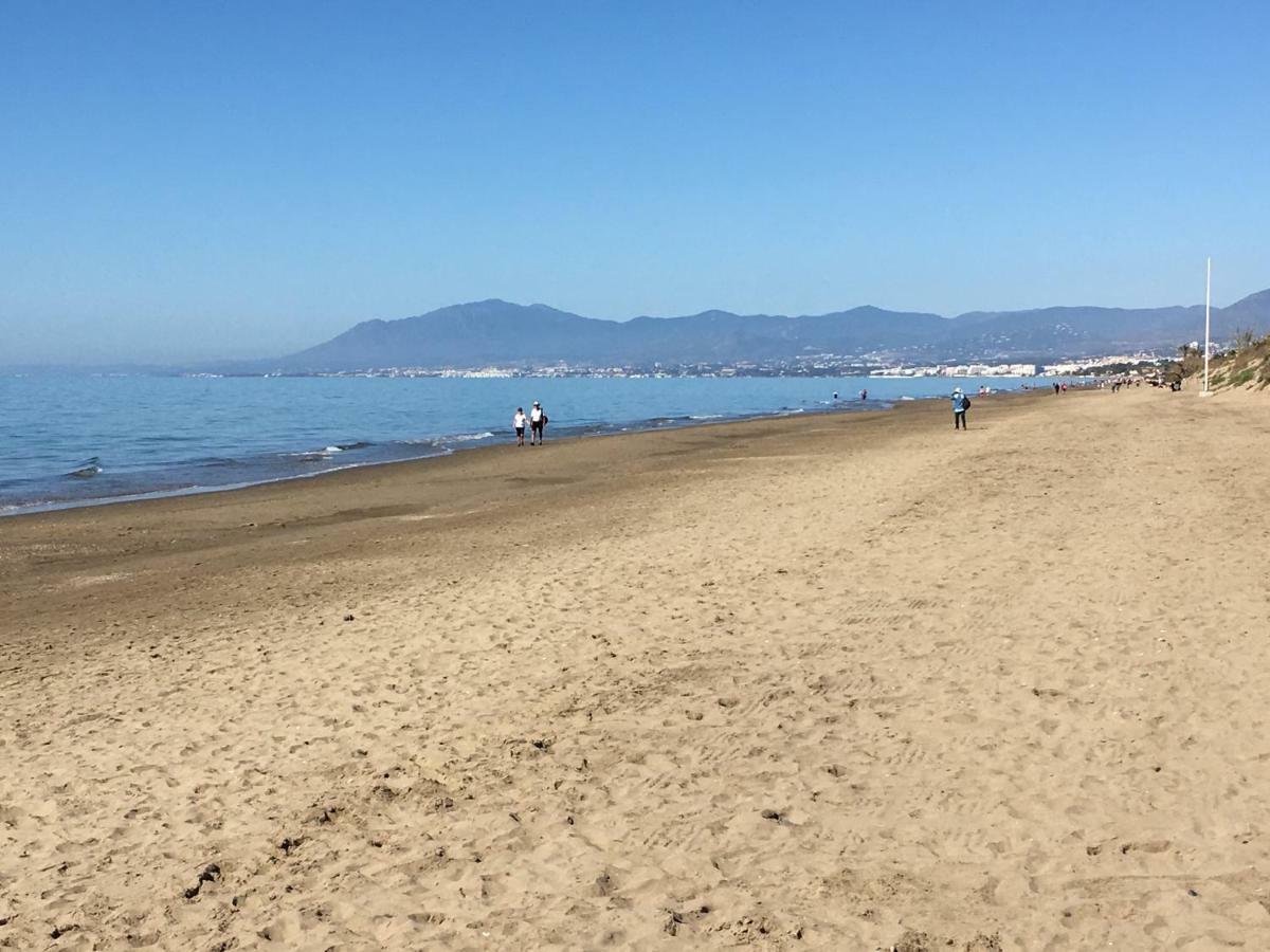 Estudio Con Insuperables Vistas Al Mar: Aparcamiento Marbella